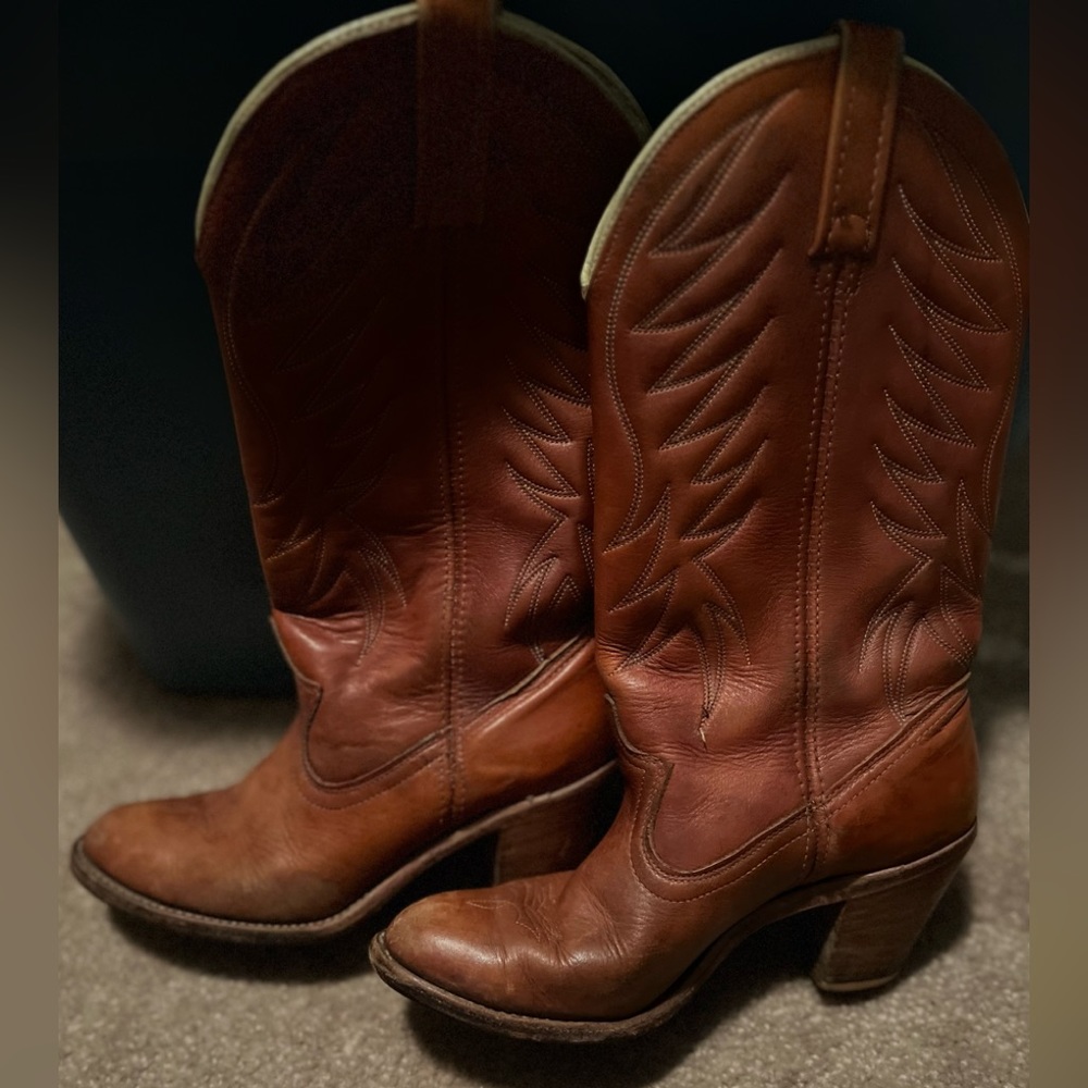 Vintage Leather cowgirlish boots